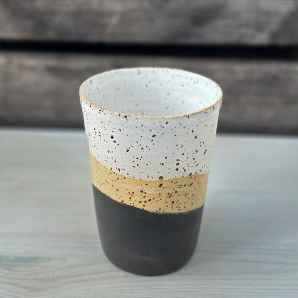 Muki mug laadukas käsintehty design kuppi, kuppi, handmade in Finland. Suomaista designia.